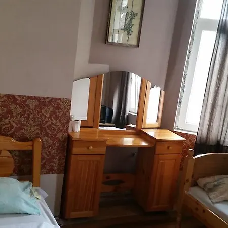 Hostel Shura